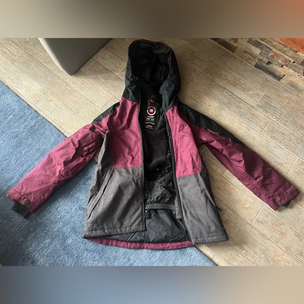 686 Snowboard Jacket Women’s